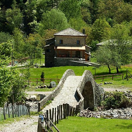 Mulino Marghen - Restored Watermill - Accomodation And Retreat Center Zeri Exterior foto