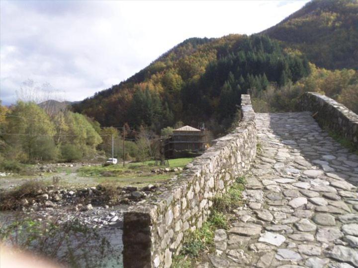 Mulino Marghen - Restored Watermill - Accomodation And Retreat Center Zeri Exterior foto